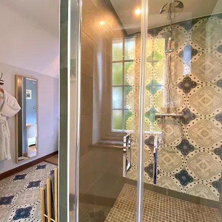 Bed and breakfast La Maison De Manolie 4*