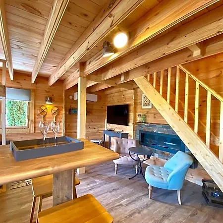 La Maison De Manolie Bed & Breakfast