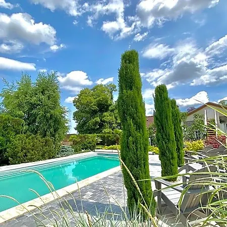 Bed & Breakfast La Maison De Manolie 4*
